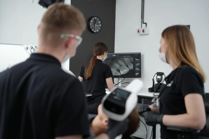 Стоматологія FrankoLab Clinic: сучасна діагностика зубів